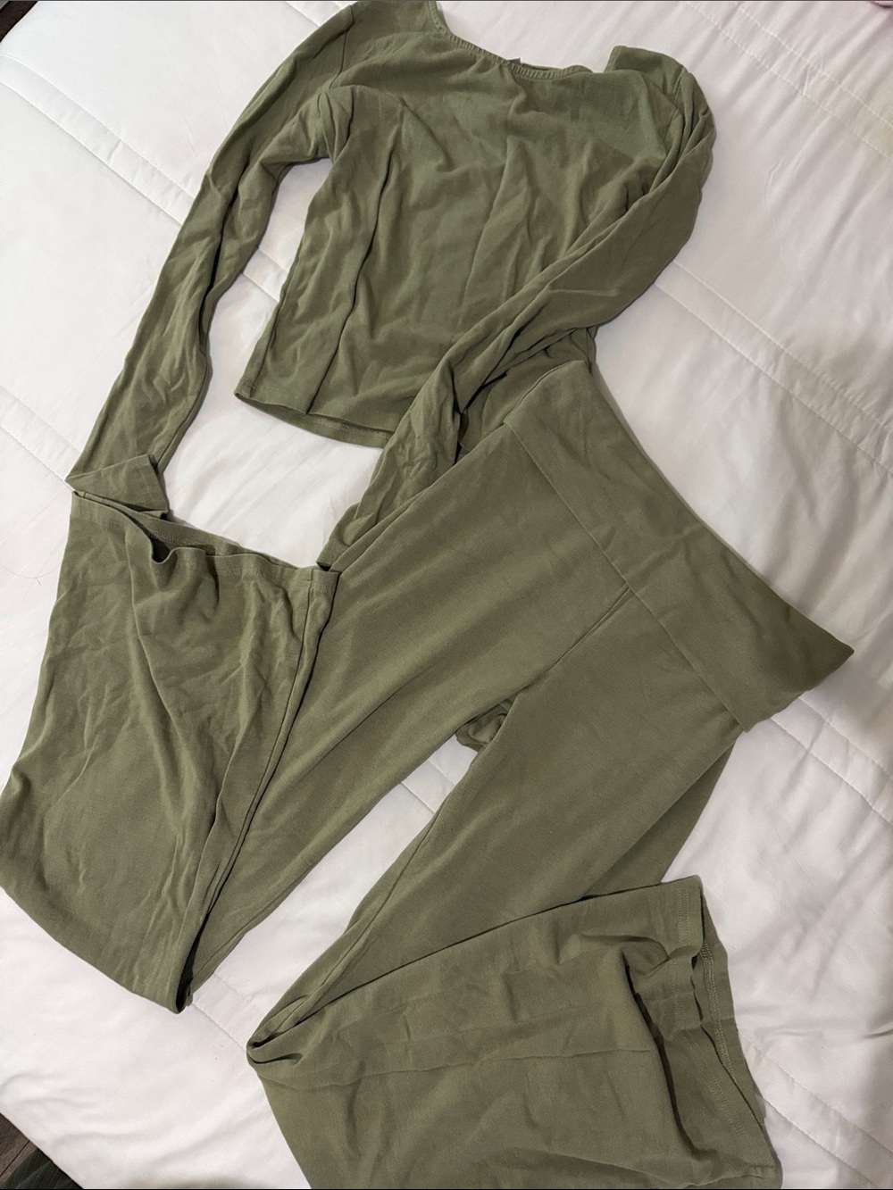 Olive Green 2 piece loung set